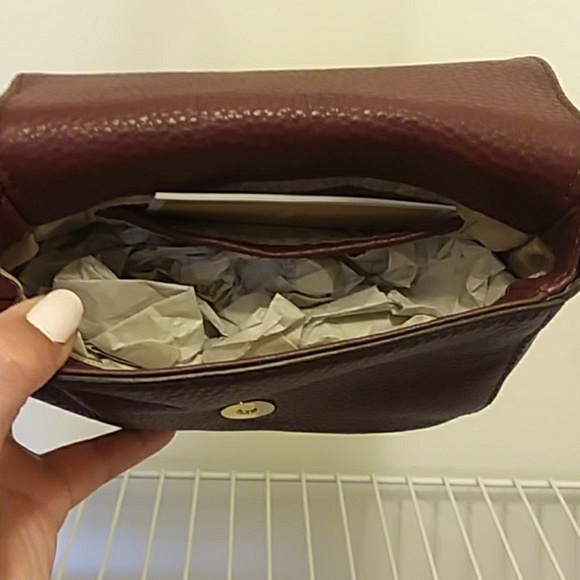 Michael Kors Maroon Small Crossbody bag - Picture 5 of 6